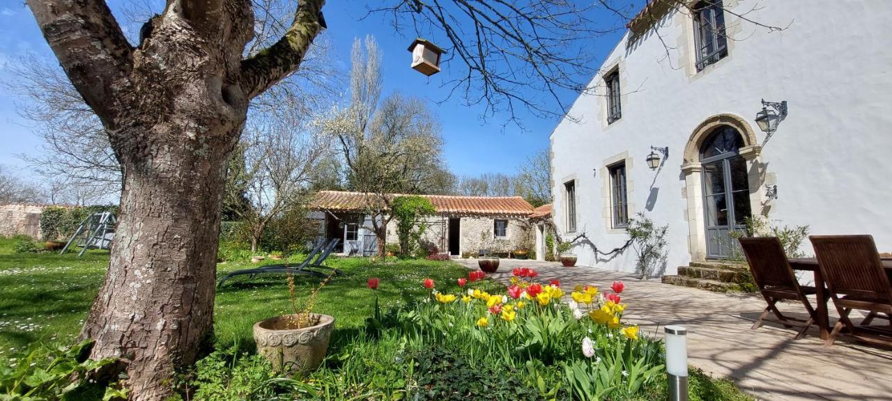 Au Logis De La Mongie Bed & Breakfast Soullans Ngoại thất bức ảnh